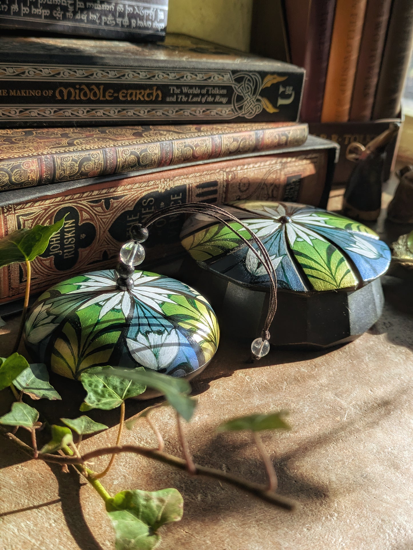 Luthien boxes - Christmas Freebies !!