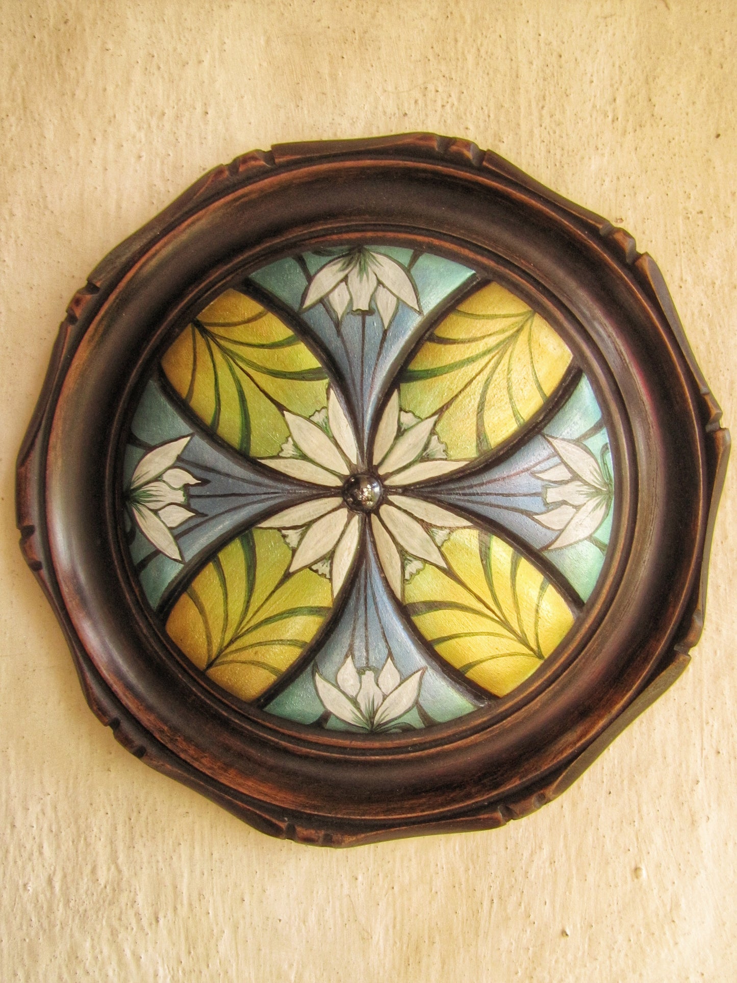 Lùthien carved plate - reserved for Ken