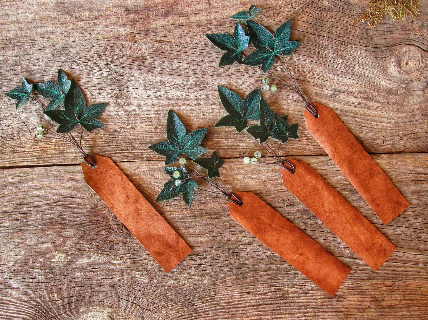 Upcycled Leather Bookmark "Ivy"